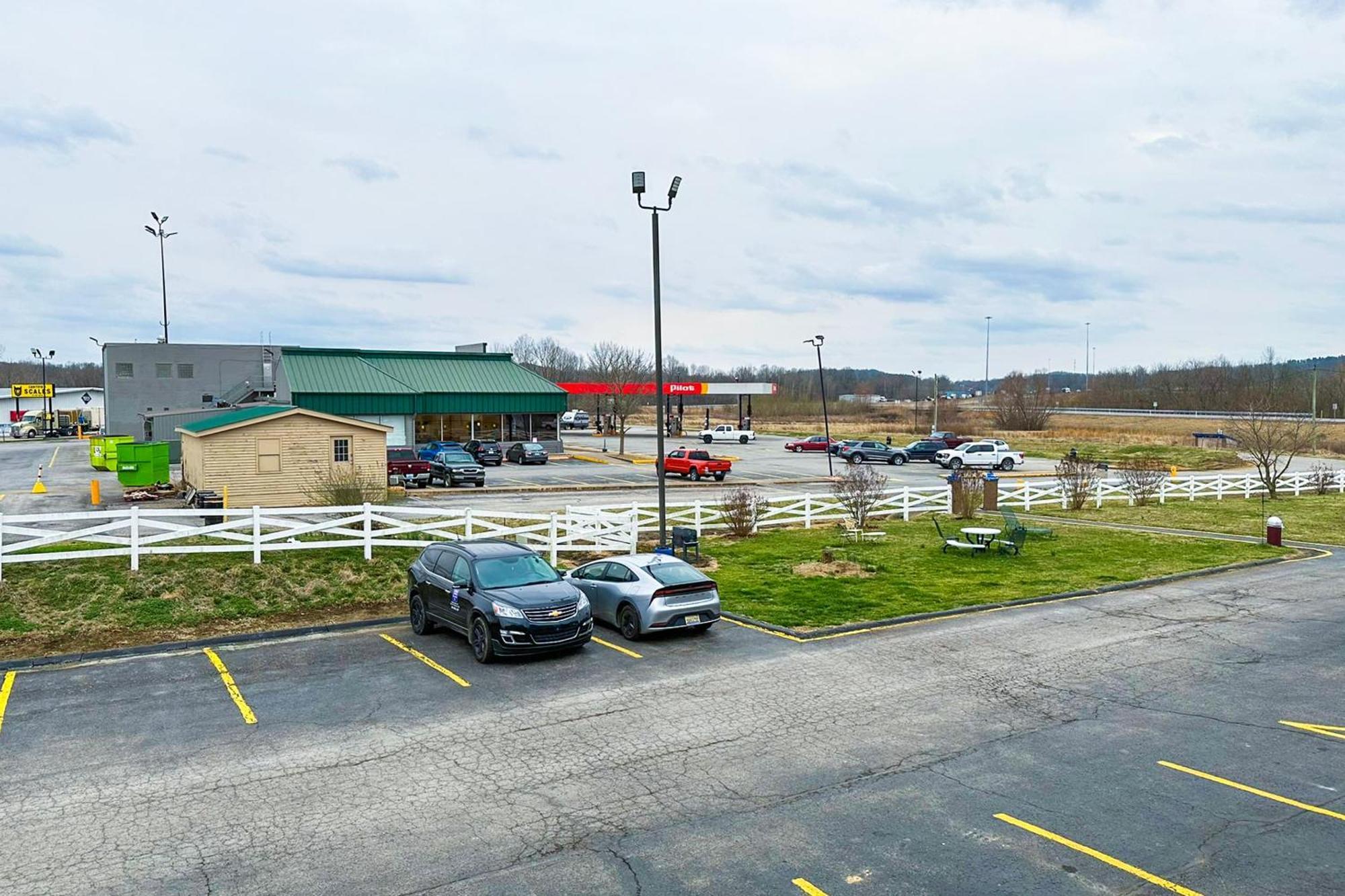 Happy Stay Inn Madisonville I-69 By Oyo Экстерьер фото